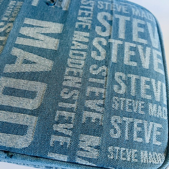 Steve Madden Denim Cosmetic Travel Bag - NWT - Picture 5 of 9